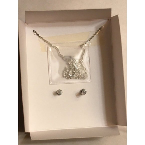 Bobbie Brooks HEART LOCKET on 18” Silver Tone CHAIN Austrian CRYSTAL EARRINGS - Picture 6 of 6